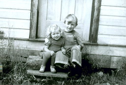 Jannette Louise (May)  Brown photo gallery thumbnail 27 of 61