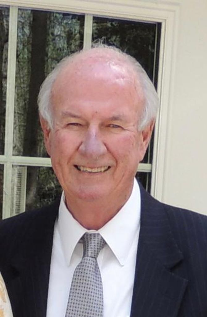 Harvey Kay Thompson Profile Photo