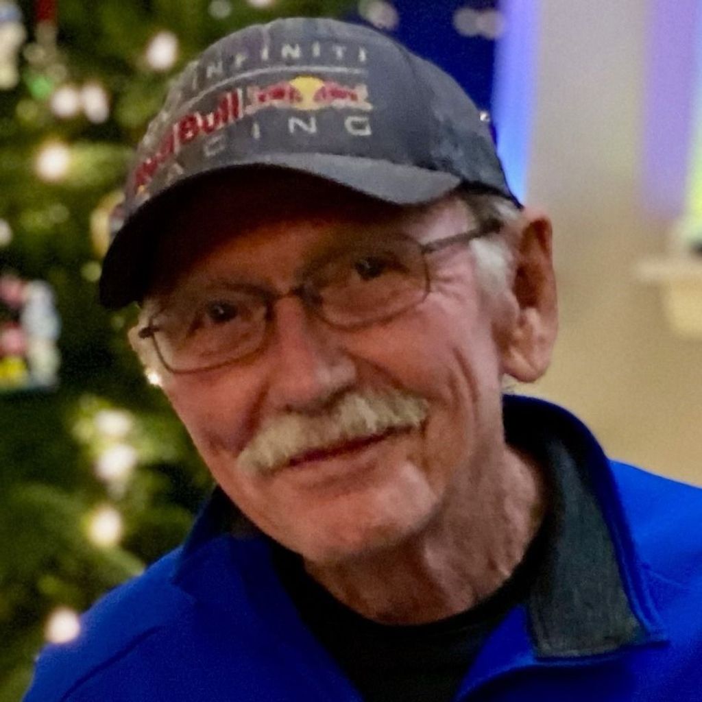 Dennis Lee Mulholland Profile Photo