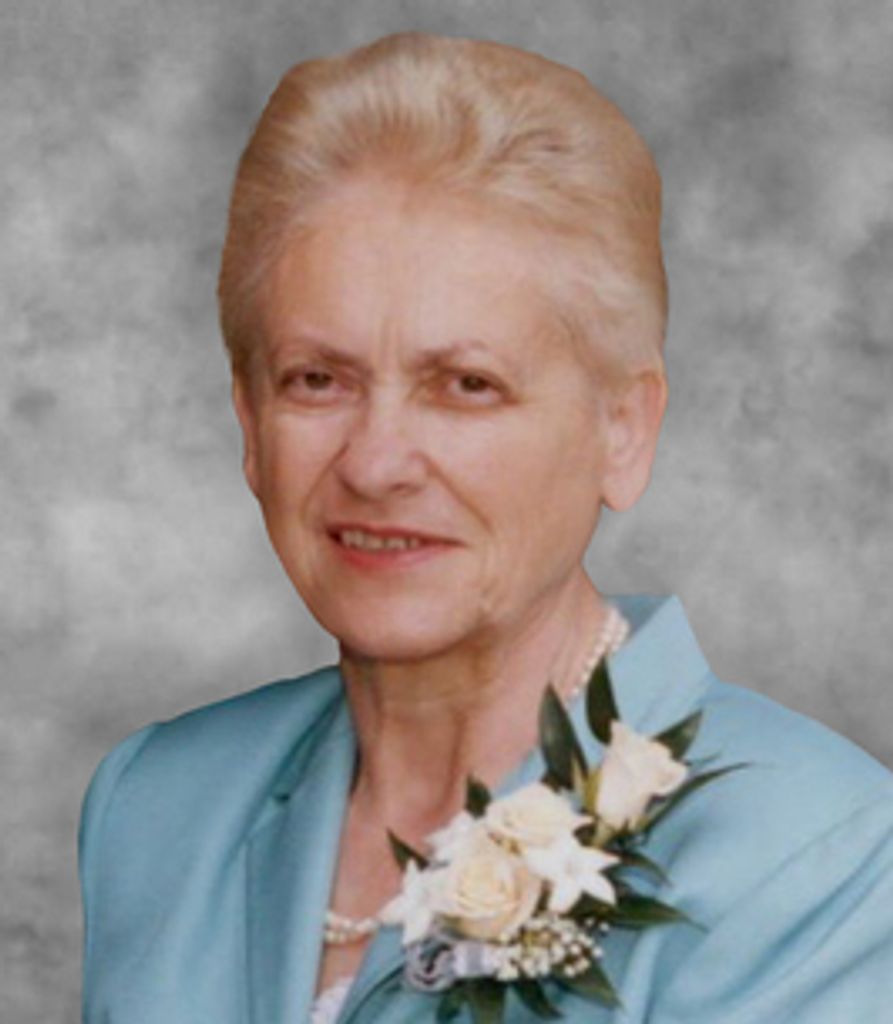 Anna Dolezel