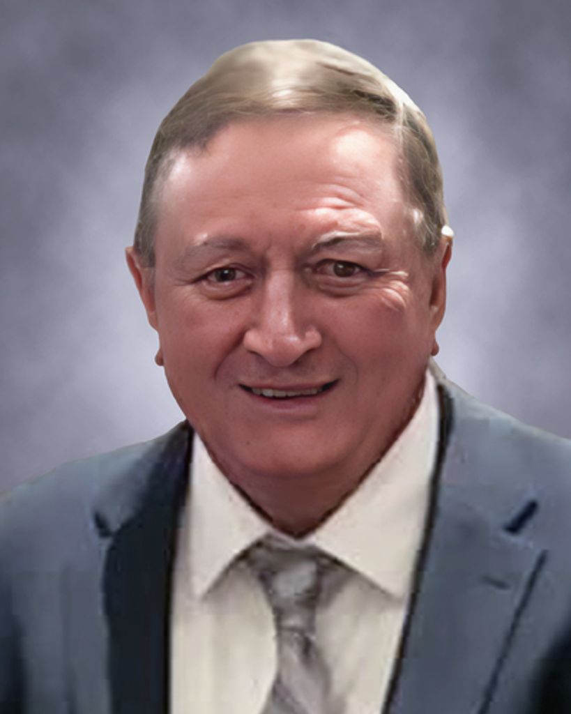 Michael Kelly Profile Photo