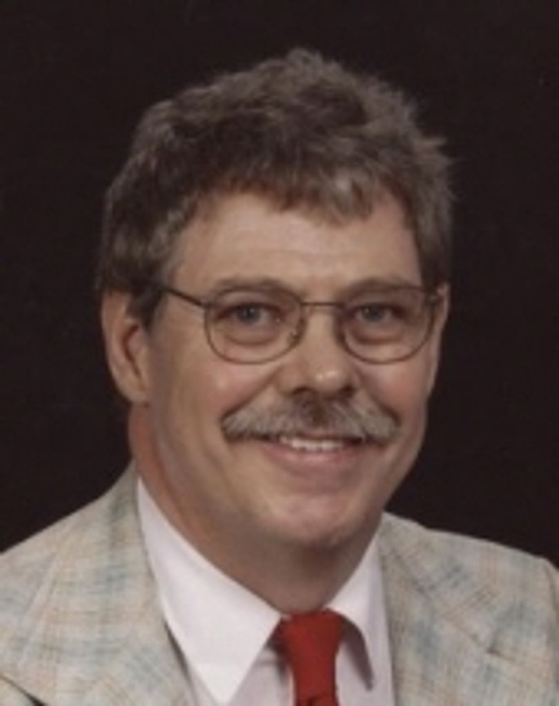Lloyd Wayne White