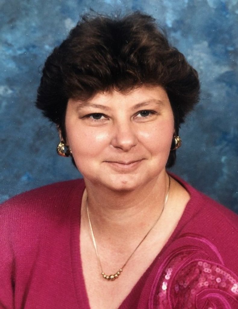 Carol Lowe Holdman