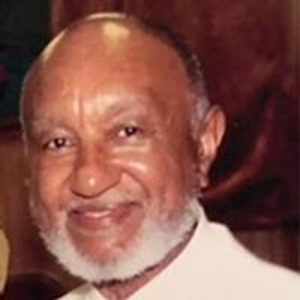 Robert James Momon