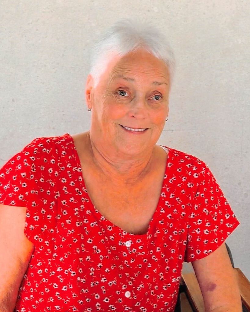 Carol May Jones (nee Hudson) Profile Photo