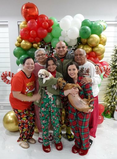 Eduardo C. Luna photo gallery thumbnail 177 of 184