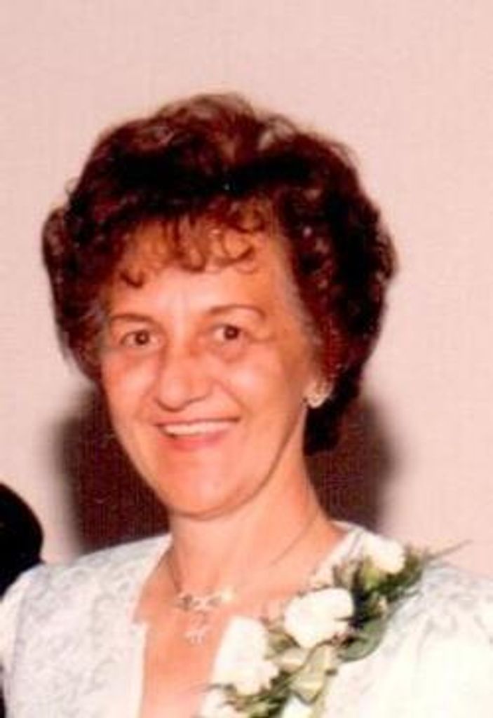 Evelyn Holodinski Profile Photo