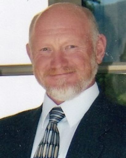 Val J Simmons's obituary image