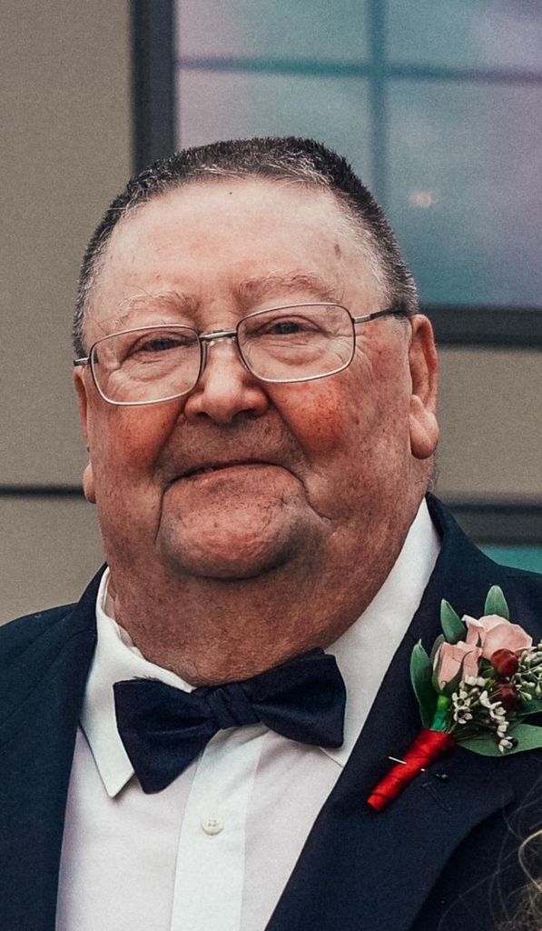 Stephen Gibson Profile Photo