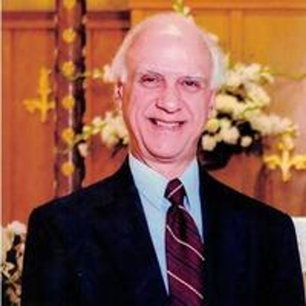 Dennis M Frattallone Profile Photo