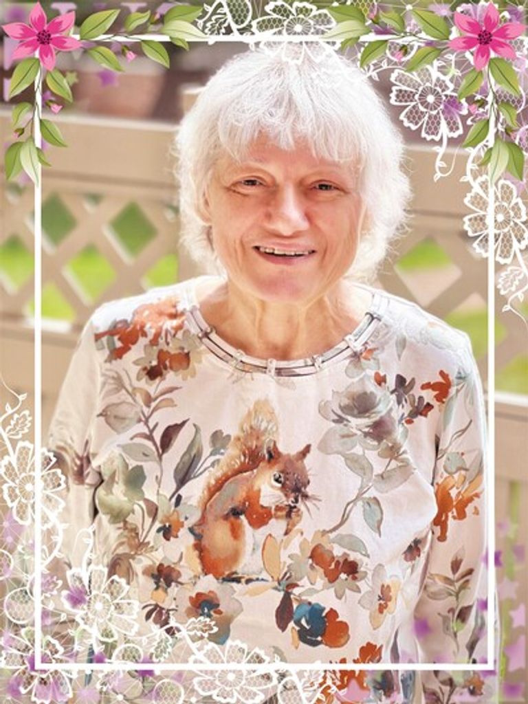 Annick Michelle Nowak Profile Photo