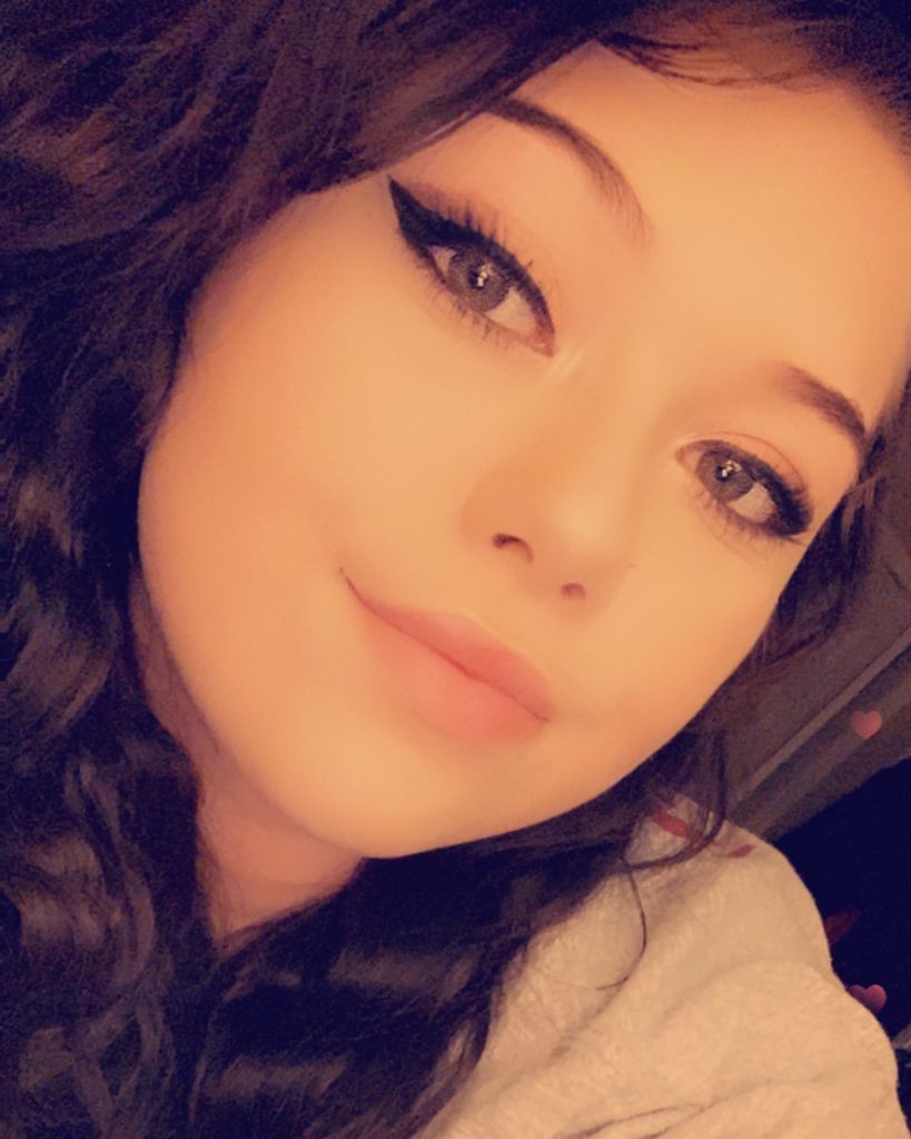 Taylor Nicole Searfass Profile Photo