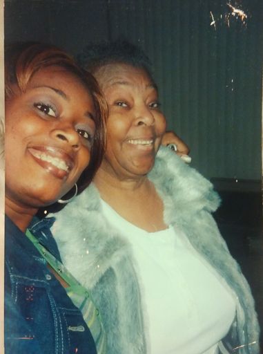 Valrita Peterson photo gallery thumbnail 8 of 13