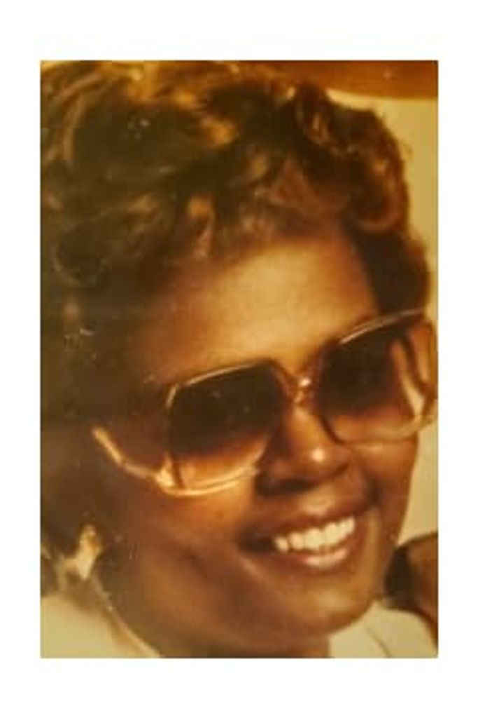 Mrs.Daisy   Hughes