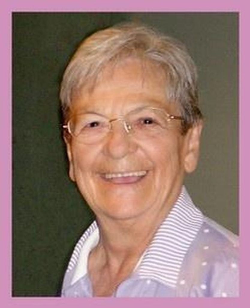 Evelyn R Giombetti