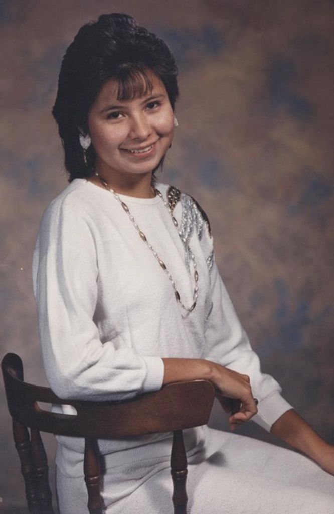 Gaylene Pretty Bird Simon