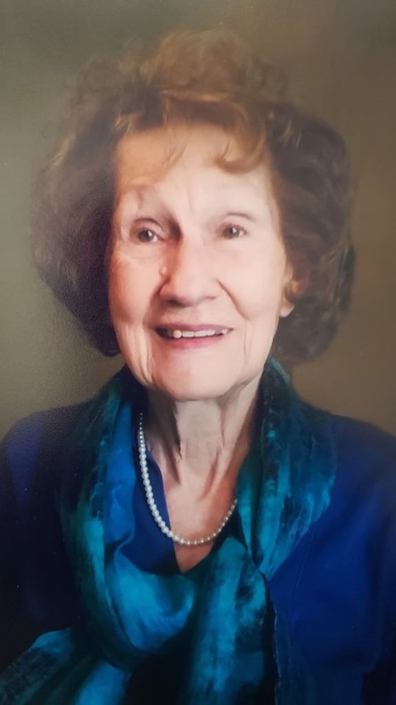 Ellen Violet (Apker)  Lucas