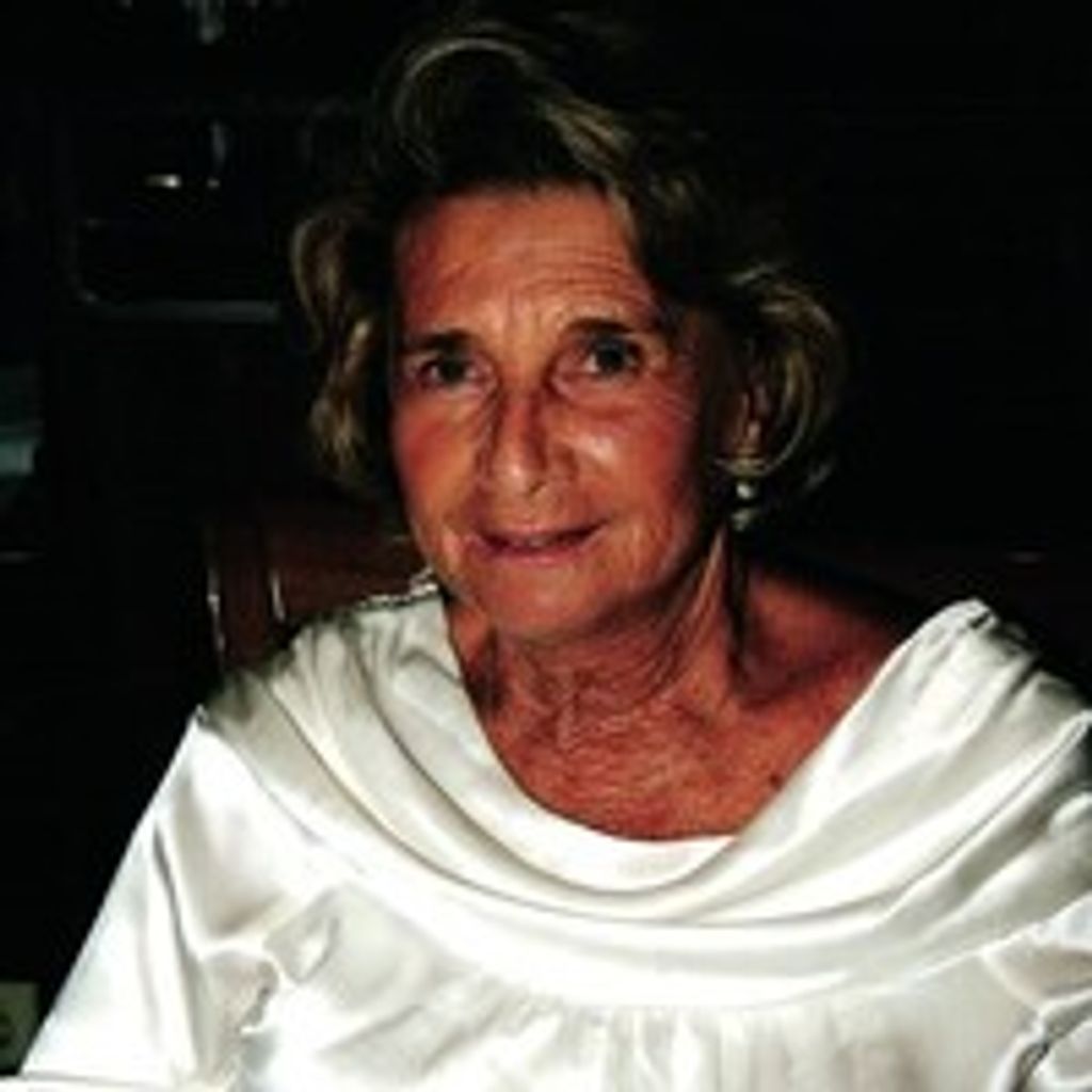 Theresa Petulla Huston Profile Photo