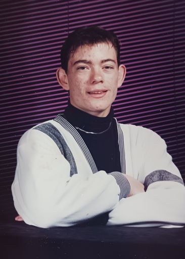 Rave Hardy Jones photo gallery thumbnail 28 of 92