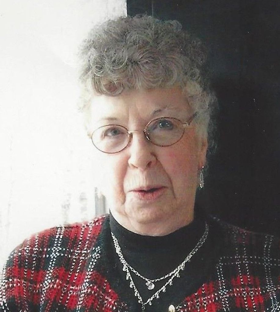 Edith  Mae Helwig