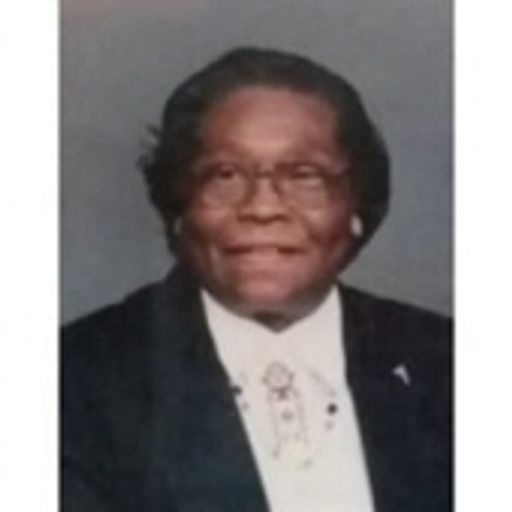 Clara Hollins photo gallery thumbnail 2 of 2