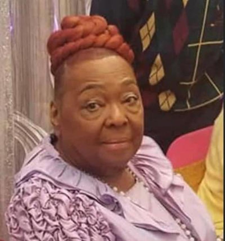 Mother Cleo Banks Profile Photo