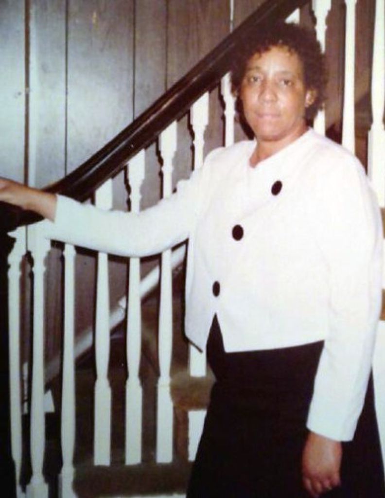 Eleanor Holmes Profile Photo