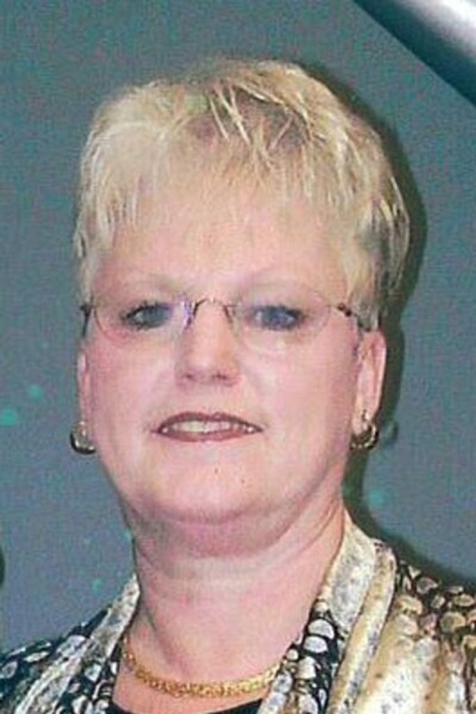 Shirley Moon Mitchell Profile Photo