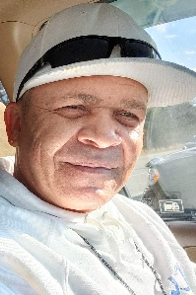 Carlos Lopez Profile Photo