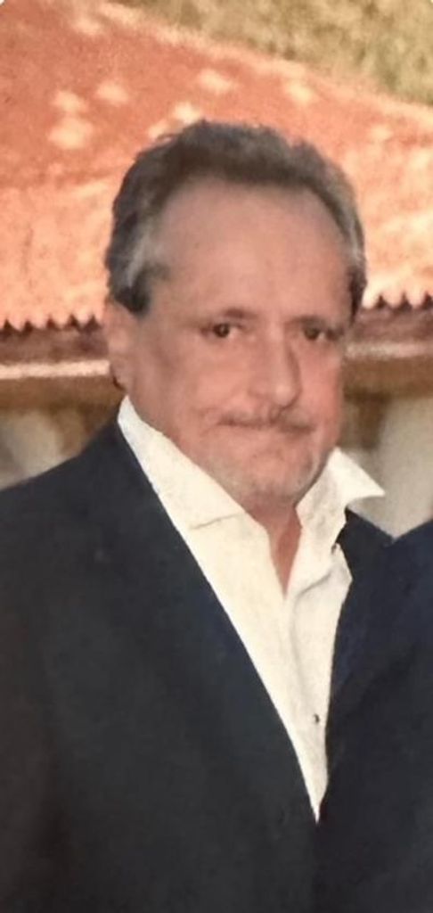 Daniel Thomas Jones Profile Photo