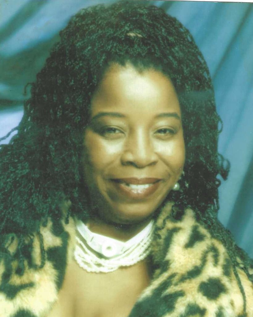 Angela Maria Mills