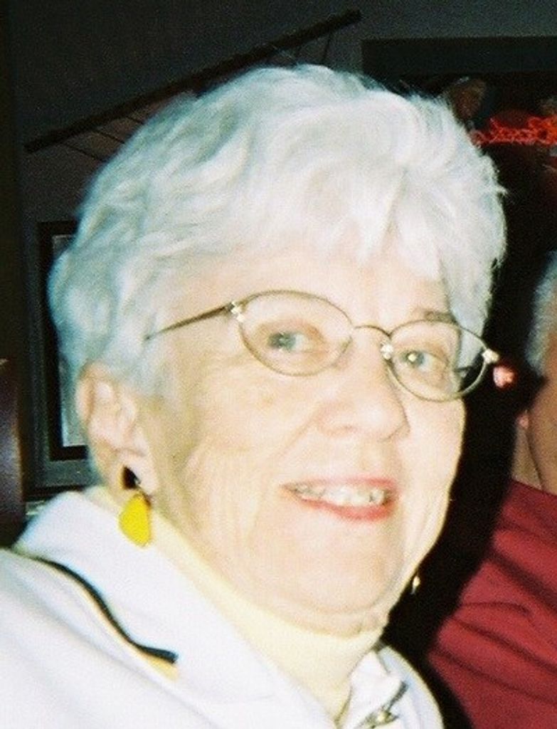 Gloria Lewonowski Profile Photo