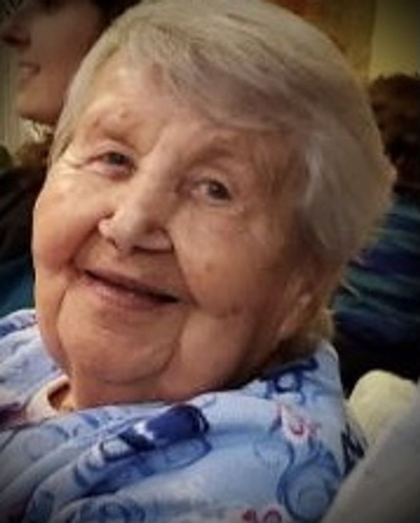 Stella Jandura Profile Photo