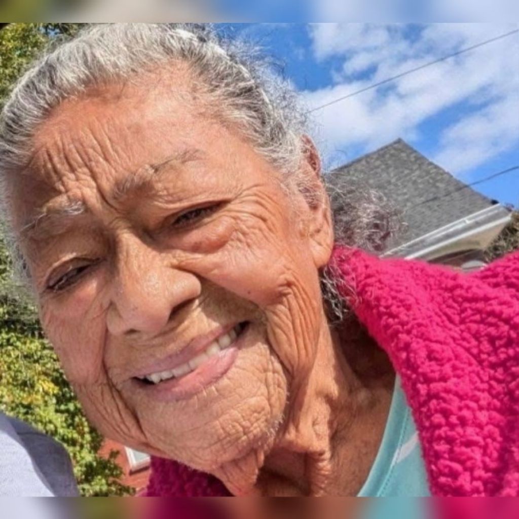Maria M Pena