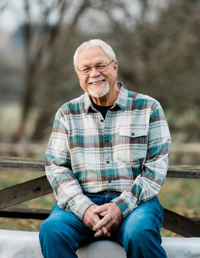 Keith Lester Phillips Profile Photo