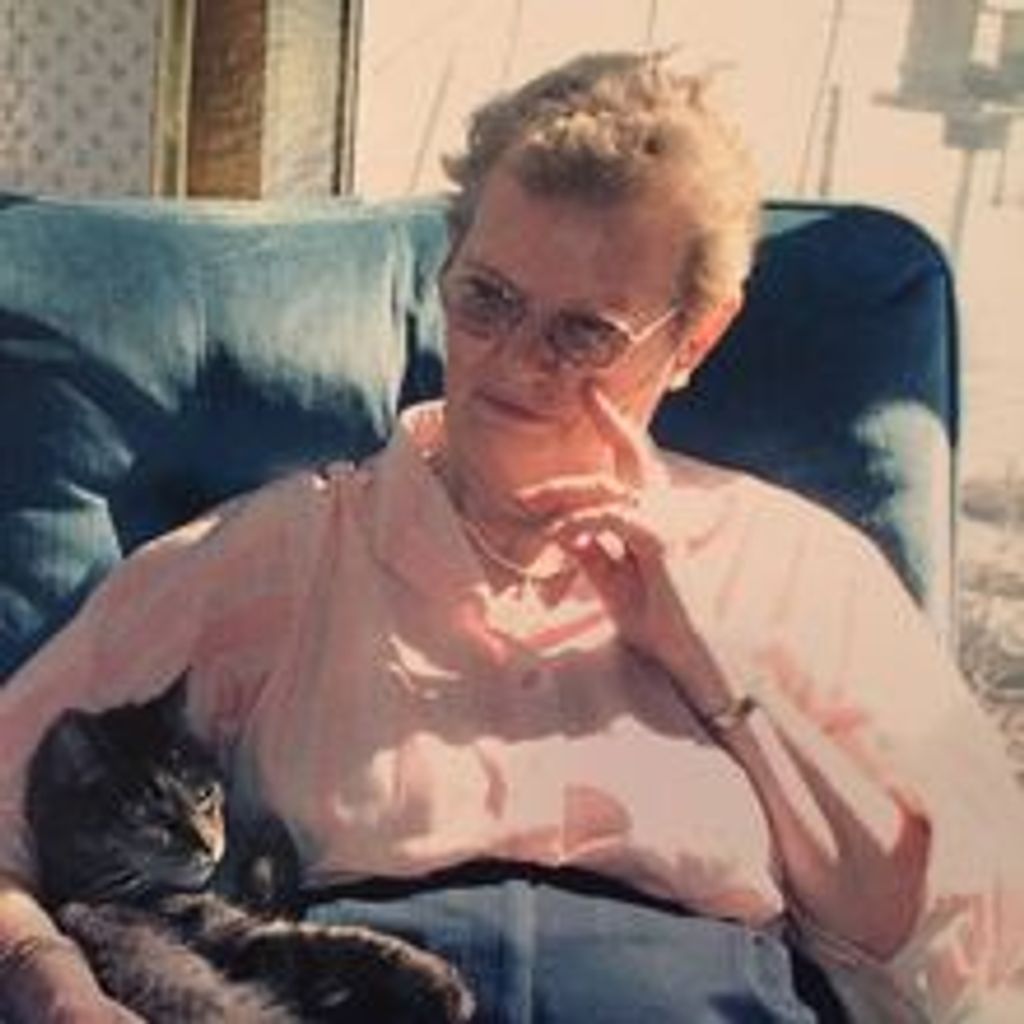 Marjorie Flint Alley White Profile Photo