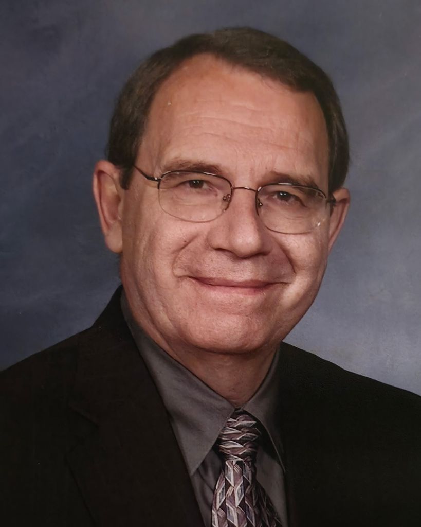 Robert Russell Wood Profile Photo