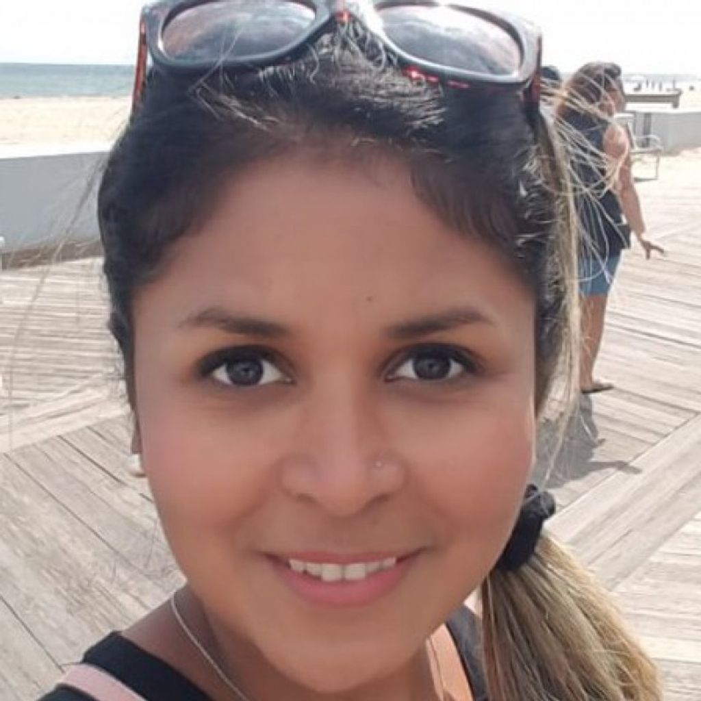 Aurora Commero Profile Photo