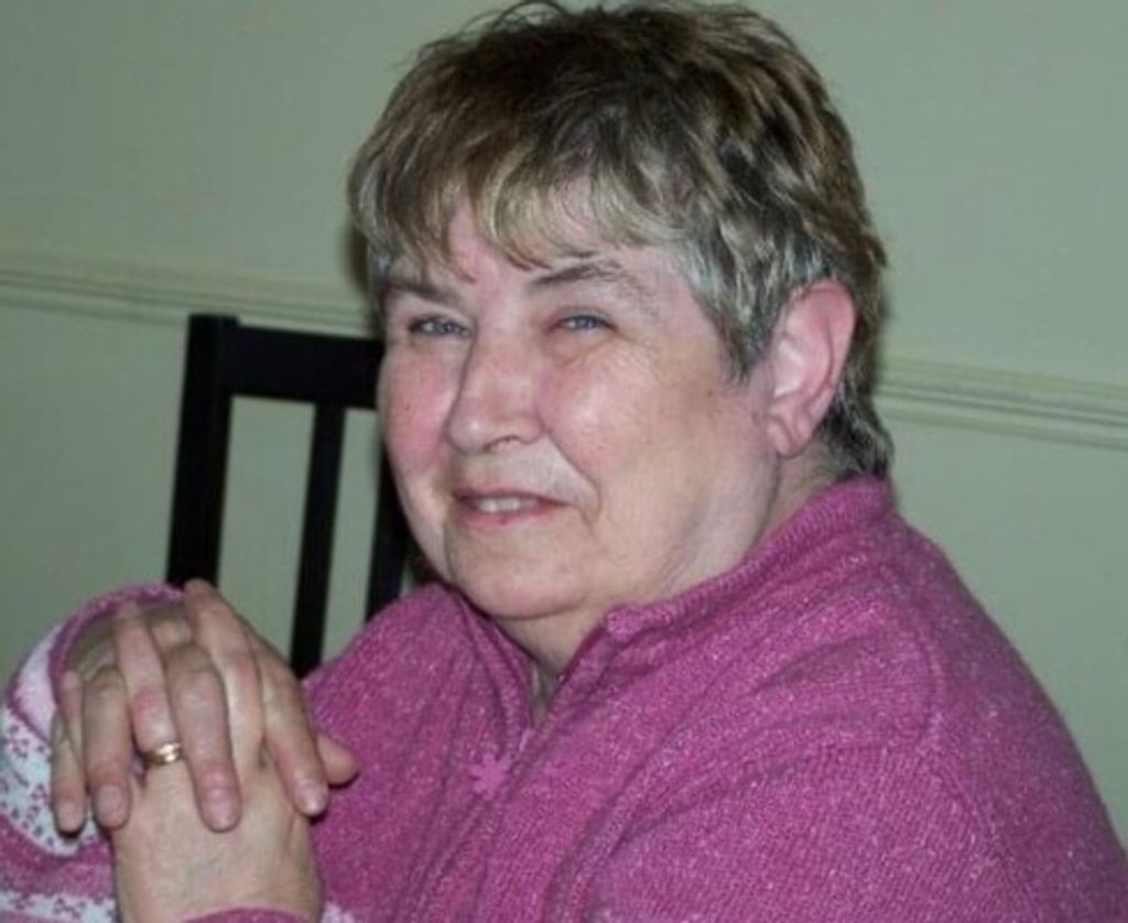 Elizabeth Rose Russell Profile Photo