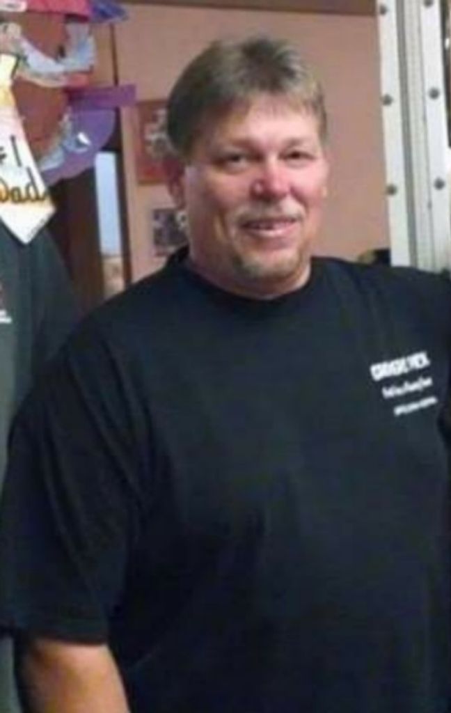 Lester Wayne Gillis Profile Photo