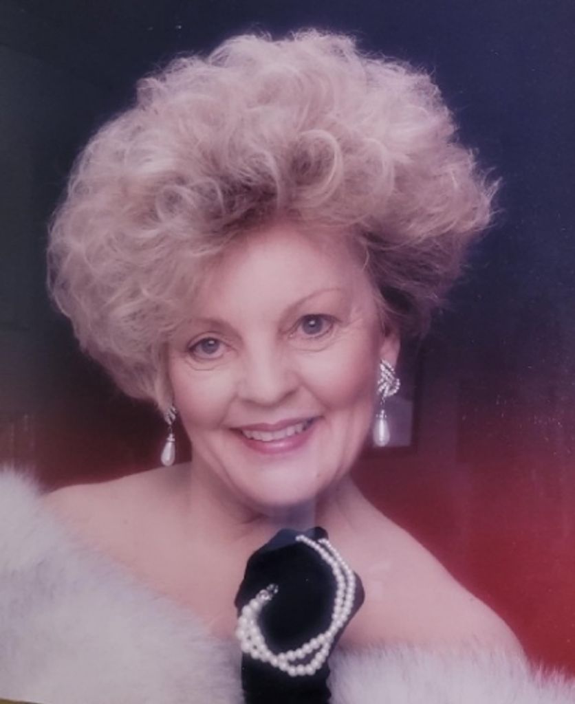 Madeline Holmes