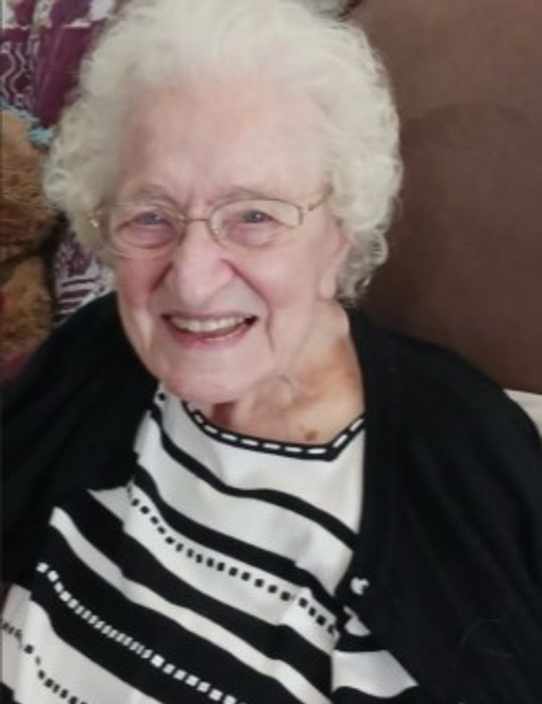 Virginia Carmella Savelli Profile Photo