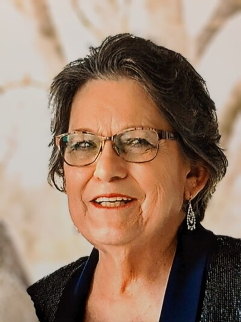 Helen Hutto Davis Profile Photo