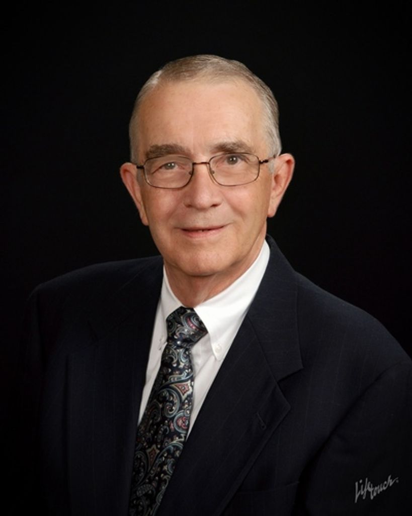 Robert Dale Watson Profile Photo