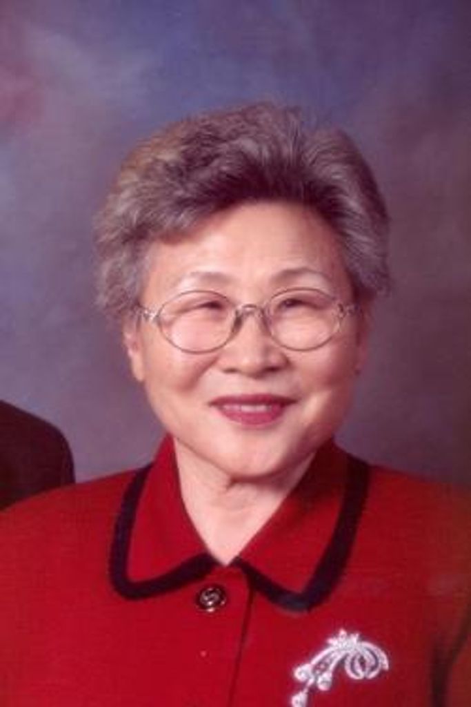 Chung Re Hong Profile Photo