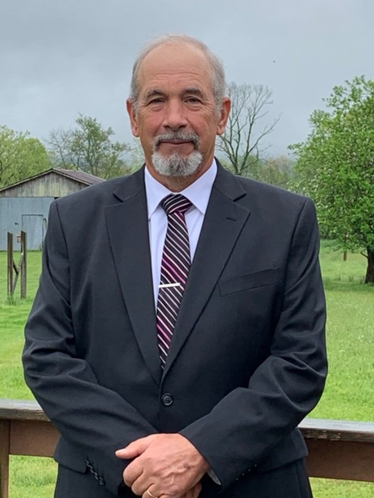 Michael Helton Profile Photo