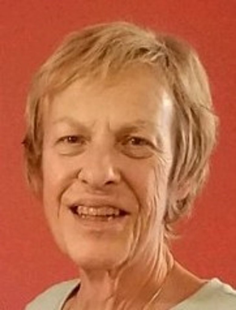 Karen Leigh (Watson)  Wake