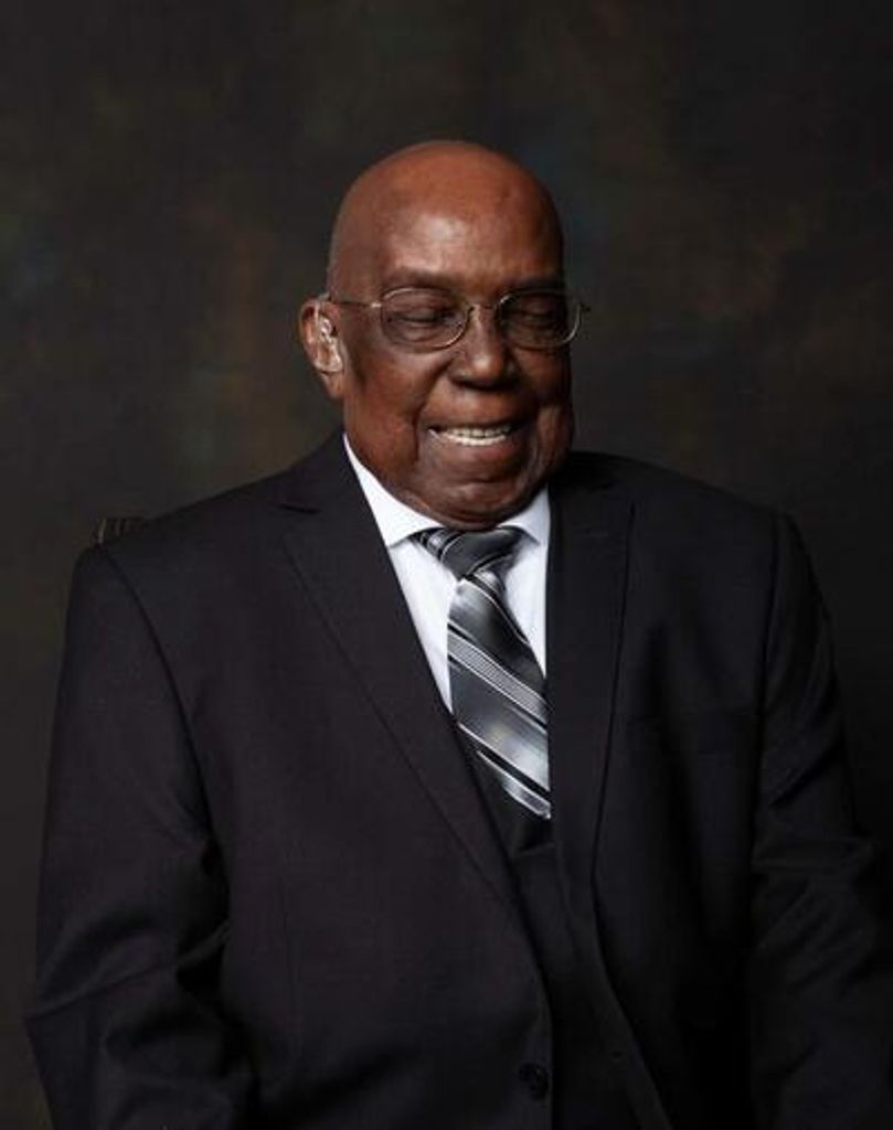 Marion Ernest Mccollum Profile Photo