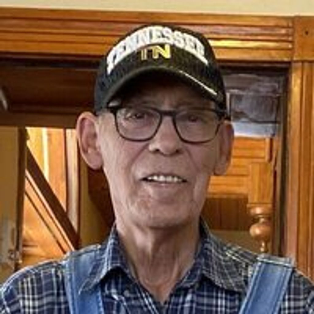 Louis Frank Salazar Profile Photo