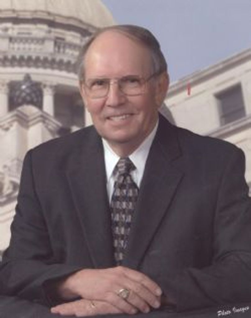 Mr. Clebern H. Shows Profile Photo